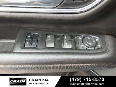 2021 GMC Yukon AT4 - 4WD / PANORAMIC SUNROOF / CLEAN CARFAX