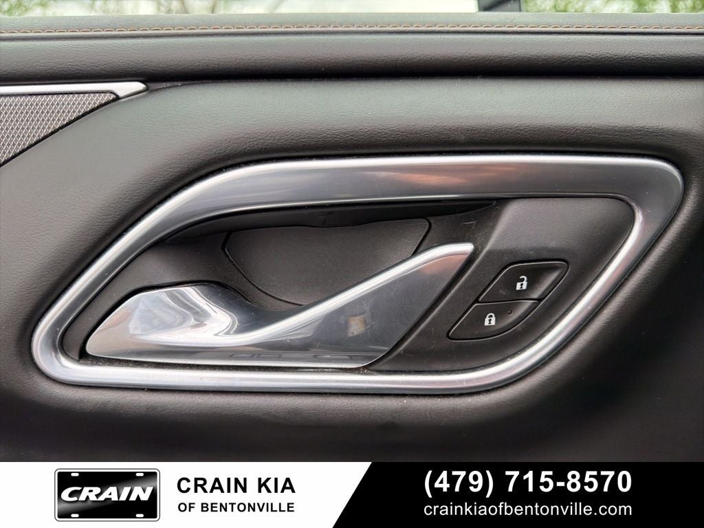 2021 GMC Yukon AT4 - 4WD / PANORAMIC SUNROOF / CLEAN CARFAX