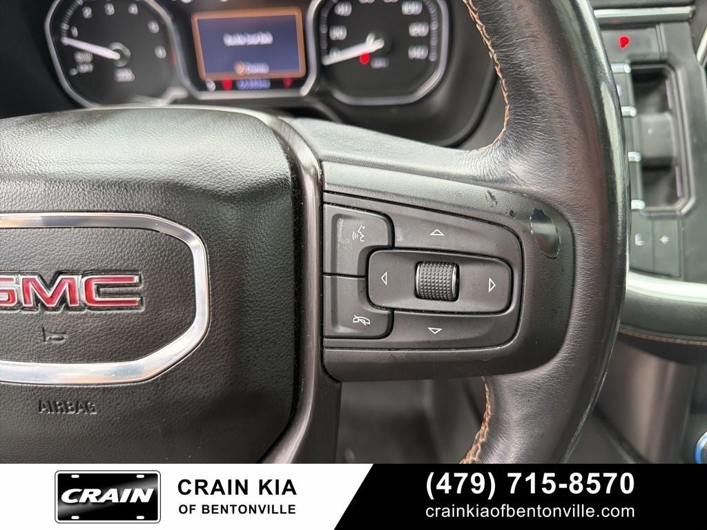 2021 GMC Yukon AT4 - 4WD / PANORAMIC SUNROOF / CLEAN CARFAX