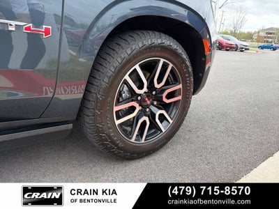 2021 GMC Yukon AT4 - 4WD / PANORAMIC SUNROOF / CLEAN CARFAX