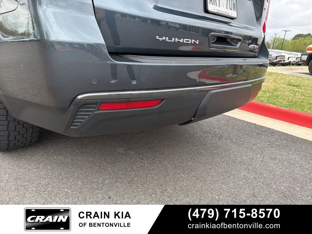 2021 GMC Yukon AT4 - 4WD / PANORAMIC SUNROOF / CLEAN CARFAX