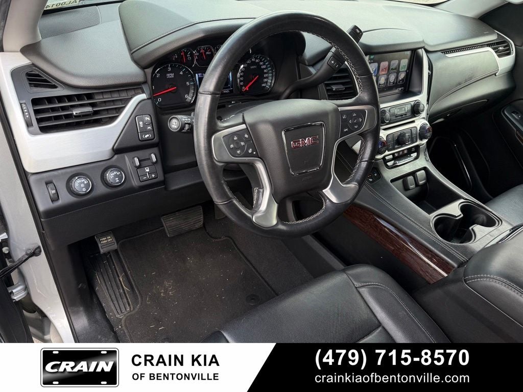2019 GMC Yukon XL SLT - 4WD / CLEAN CARFAX / SUNROOF