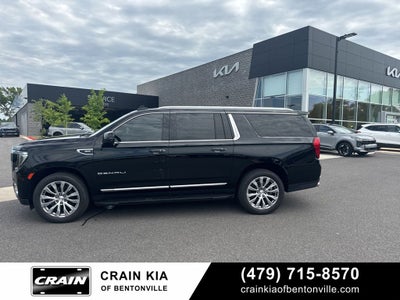 2022 GMC Yukon XL Denali - 4WD / CLEAN CARFAX