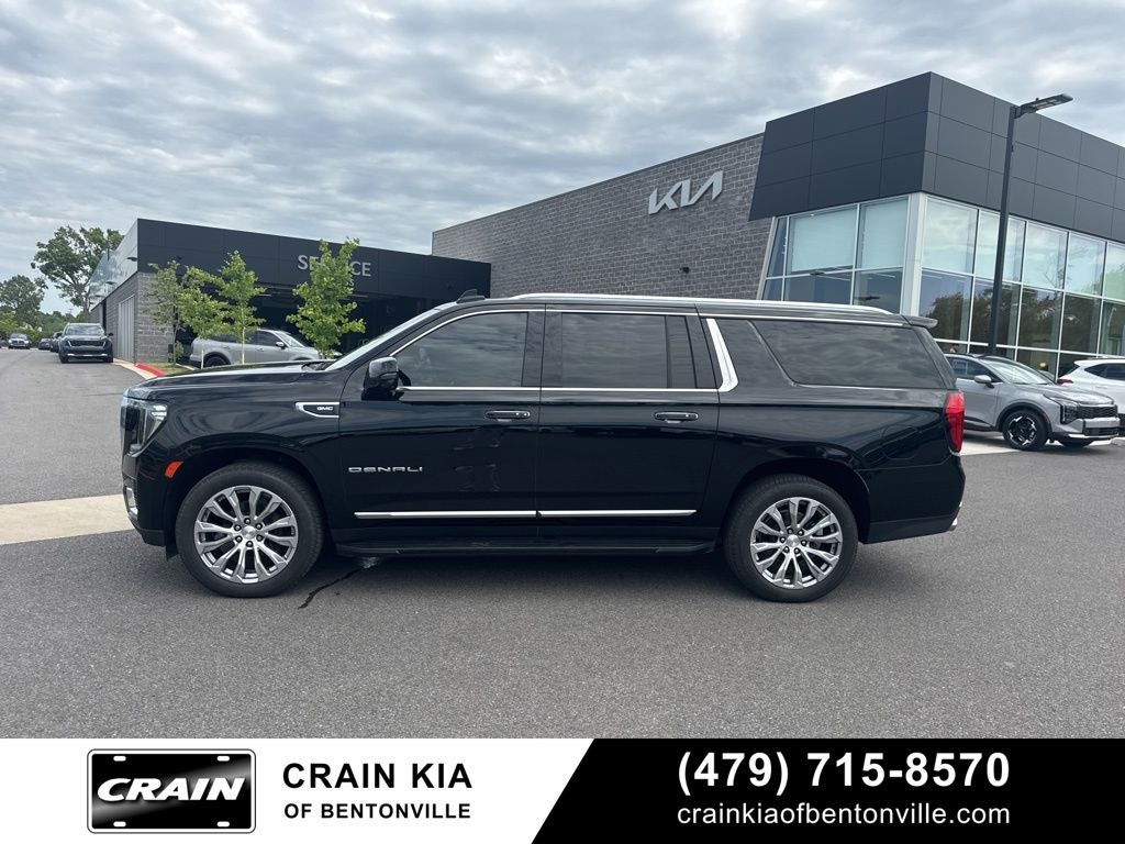 2022 GMC Yukon XL Denali - 4WD / CLEAN CARFAX