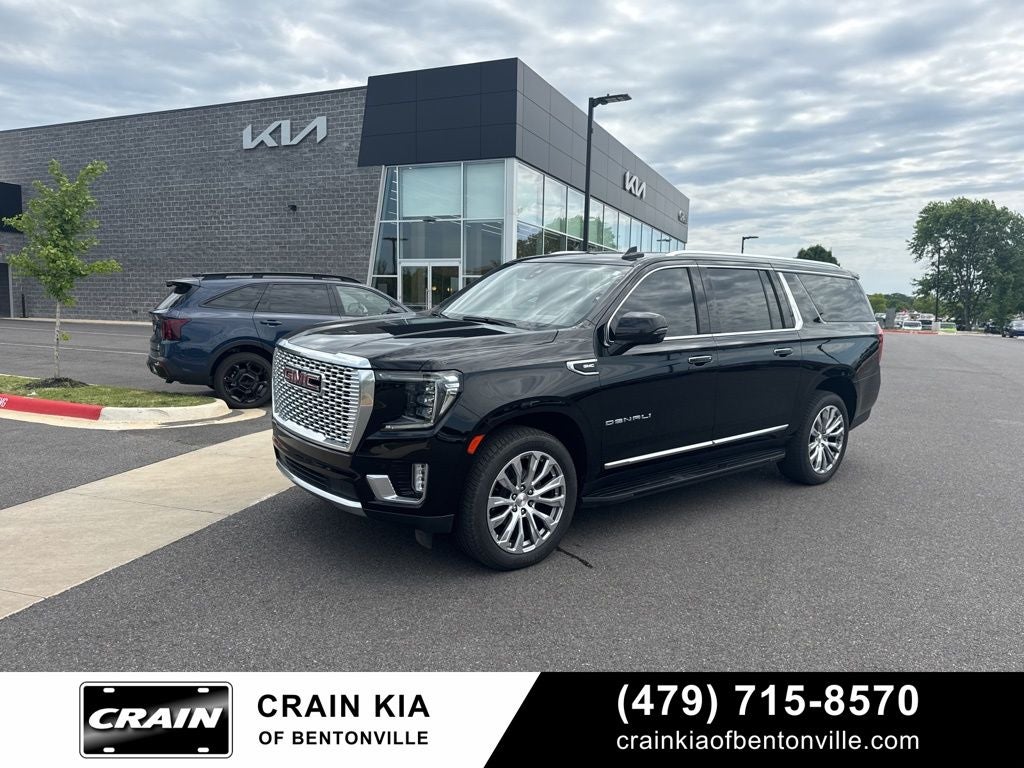 2022 GMC Yukon XL Denali - 4WD / CLEAN CARFAX