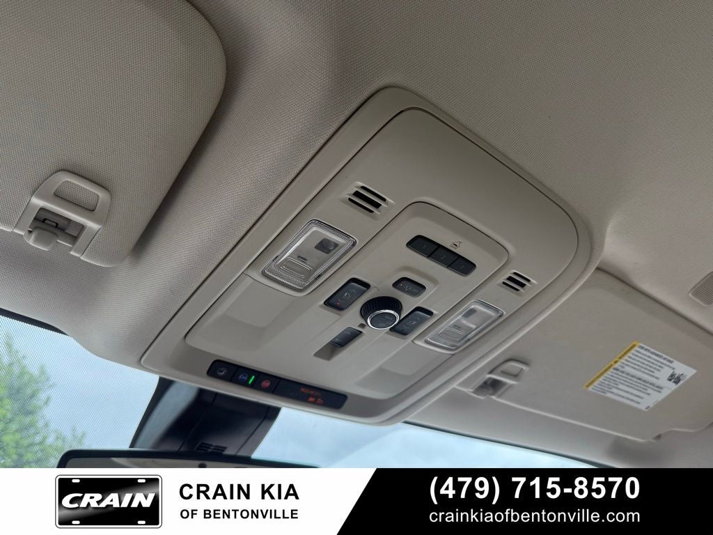 2022 GMC Yukon XL Denali - 4WD / CLEAN CARFAX / ONE OWNER