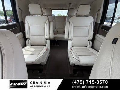 2022 GMC Yukon XL Denali - 4WD / CLEAN CARFAX / ONE OWNER
