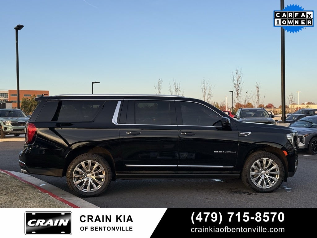 2023 GMC Yukon XL Denali - 4WD / PANO ROOF / CLEAN CARFAX / ONE OWNER