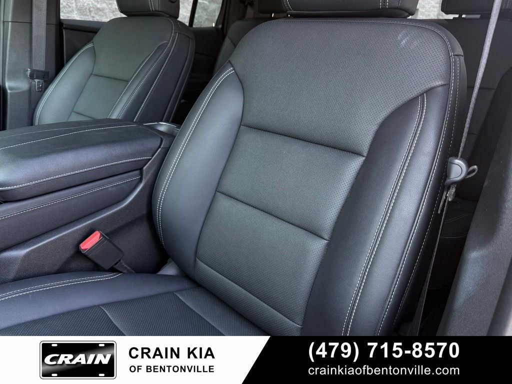 2025 Chevrolet Traverse LT - AWD / CLEAN CARFAX / ONE OWNER