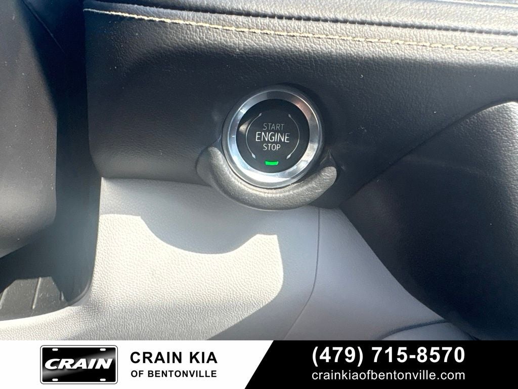 2025 Chevrolet Suburban Premier - 4WD / PANORAMIC SUNROOF / CLEAN CARFAX