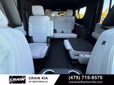 2025 Chevrolet Suburban Premier - 4WD / PANORAMIC SUNROOF / CLEAN CARFAX