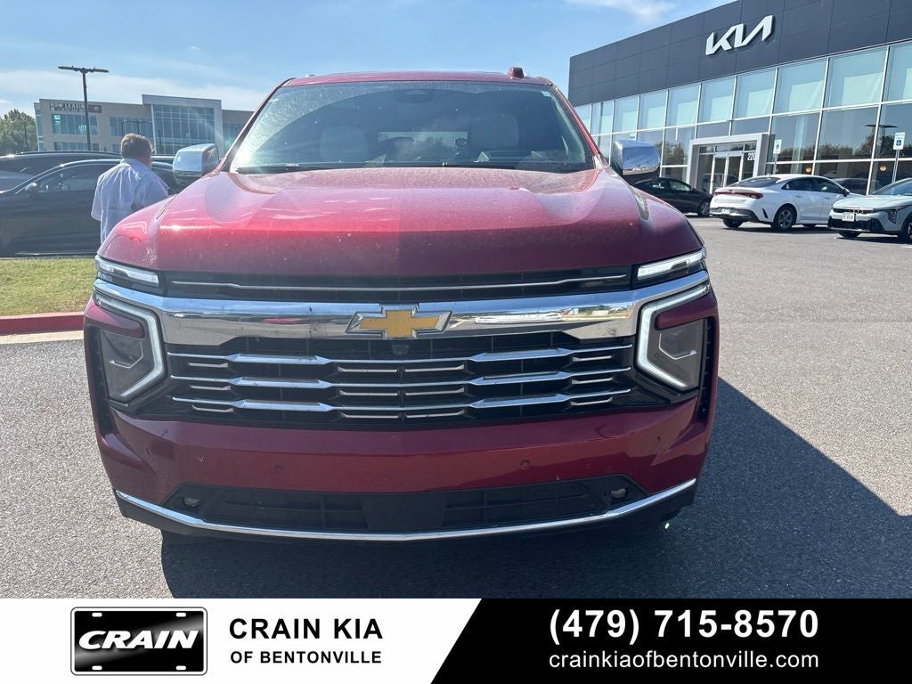 2025 Chevrolet Suburban Premier - 4WD / PANORAMIC SUNROOF / CLEAN CARFAX