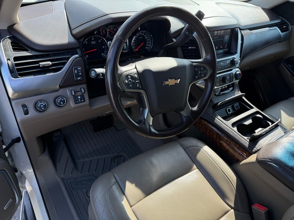 2015 Chevrolet Suburban LTZ - 4WD / SUNROOF / DVD / CLEAN CARFAX