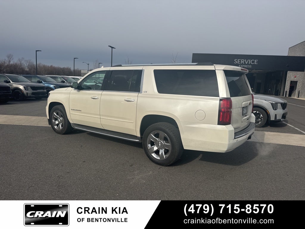 2015 Chevrolet Suburban LTZ - 4WD / SUNROOF / DVD / CLEAN CARFAX
