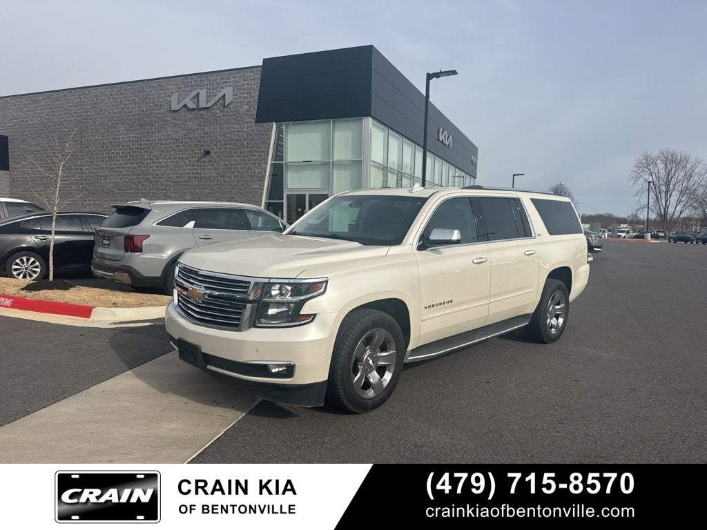 2015 Chevrolet Suburban LTZ - 4WD / SUNROOF / DVD / CLEAN CARFAX