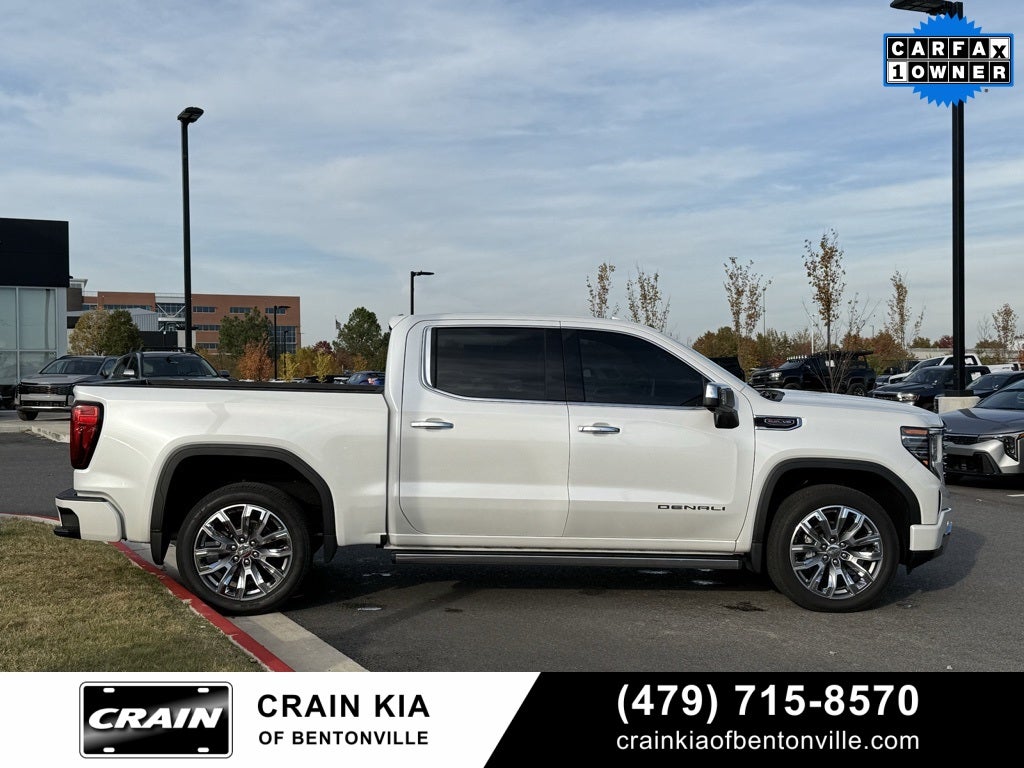2025 GMC Sierra 1500 Denali - 4WD / SUNROOF / CLEAN CARFAX / ONE OWNER