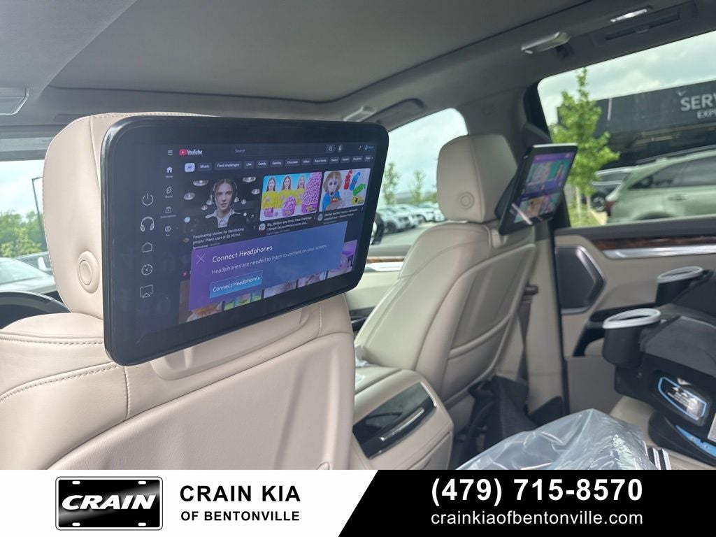 2025 Cadillac Escalade Sport Platinum - 4WD / PANORAMIC SUNROOF / CLEAN CARFAX