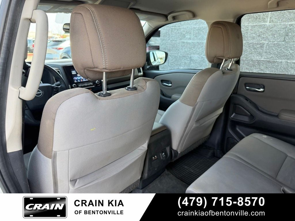 2022 Nissan Frontier SV - CLEAN CARFAX HISTORY