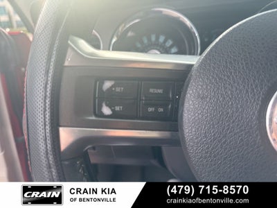 2011 Ford Mustang V6 - CLEAN CARFAX