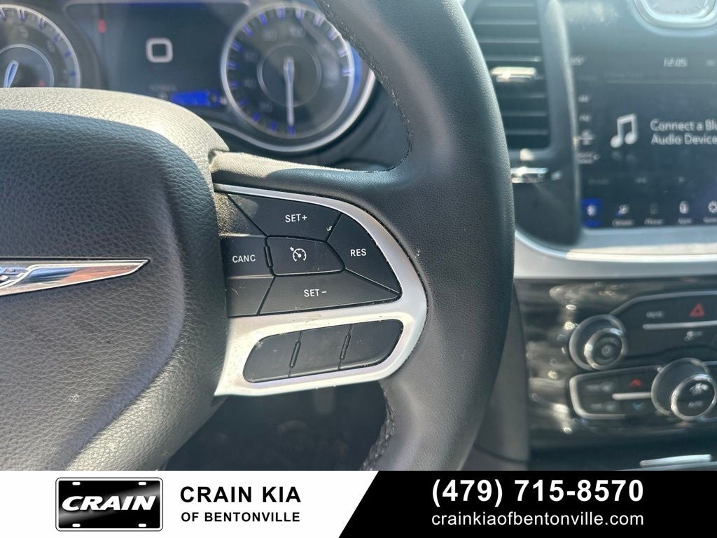 2022 Chrysler 300 Touring - CLEAN CARFAX / ONE OWNER