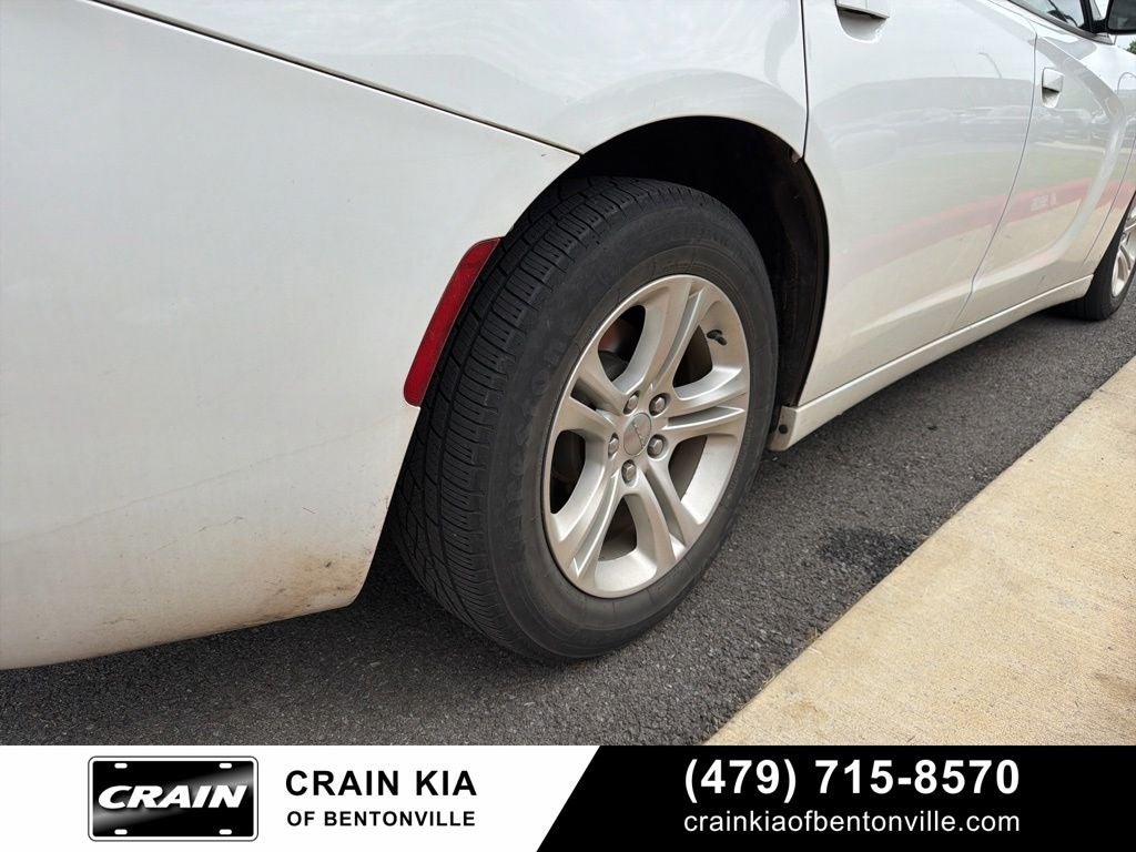 2019 Dodge Charger SXT - SUNROOF