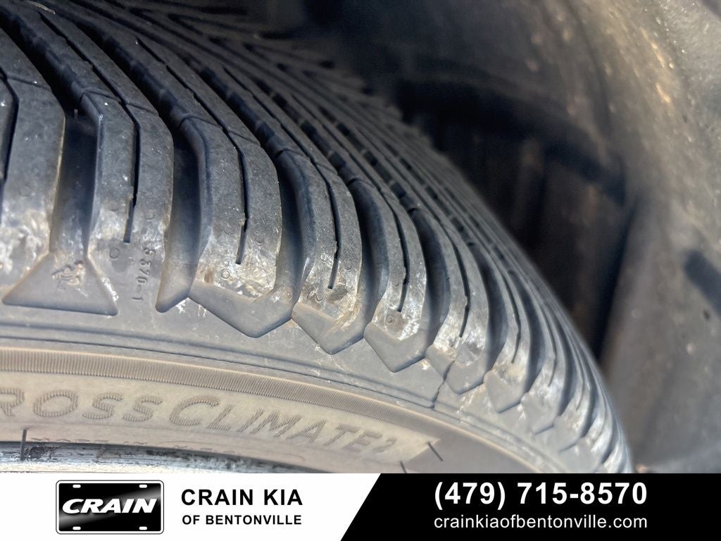 2013 Dodge Challenger SXT - CLEAN CARFAX HISTORY