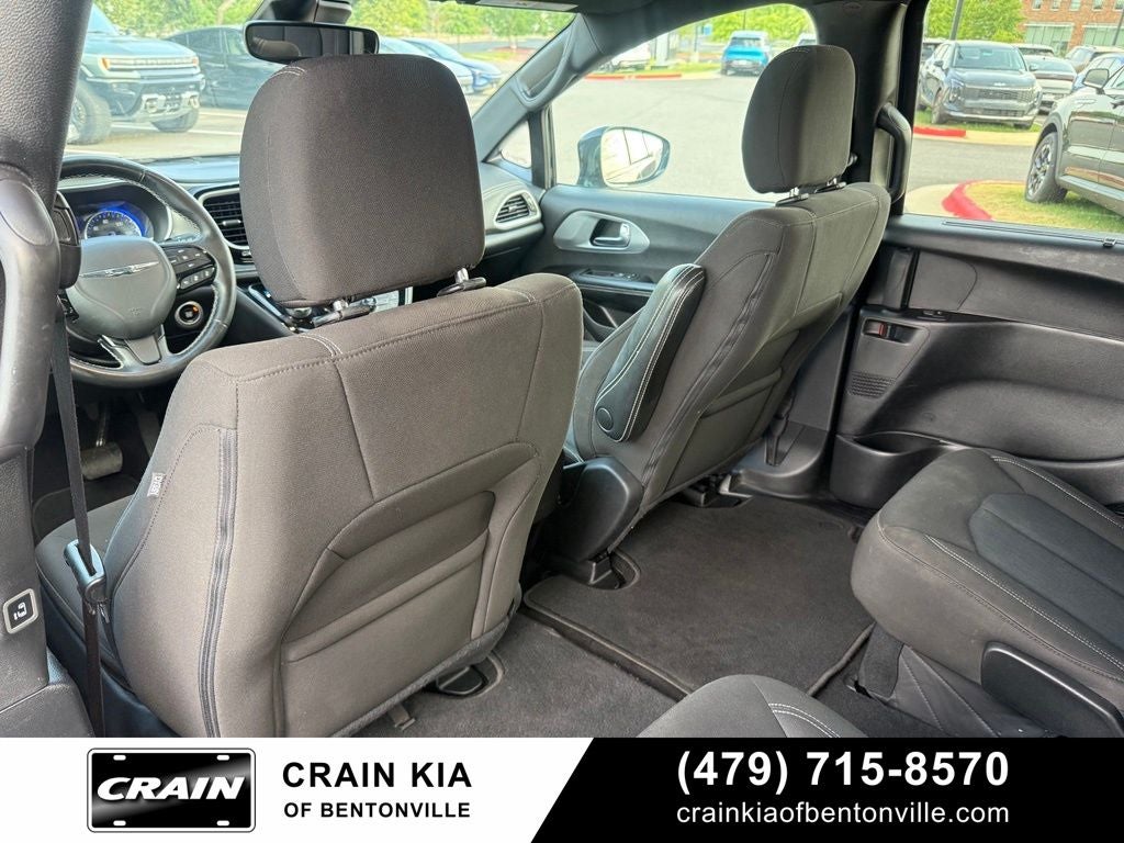 2021 Chrysler Pacifica Touring - CARFAX ONE OWNER