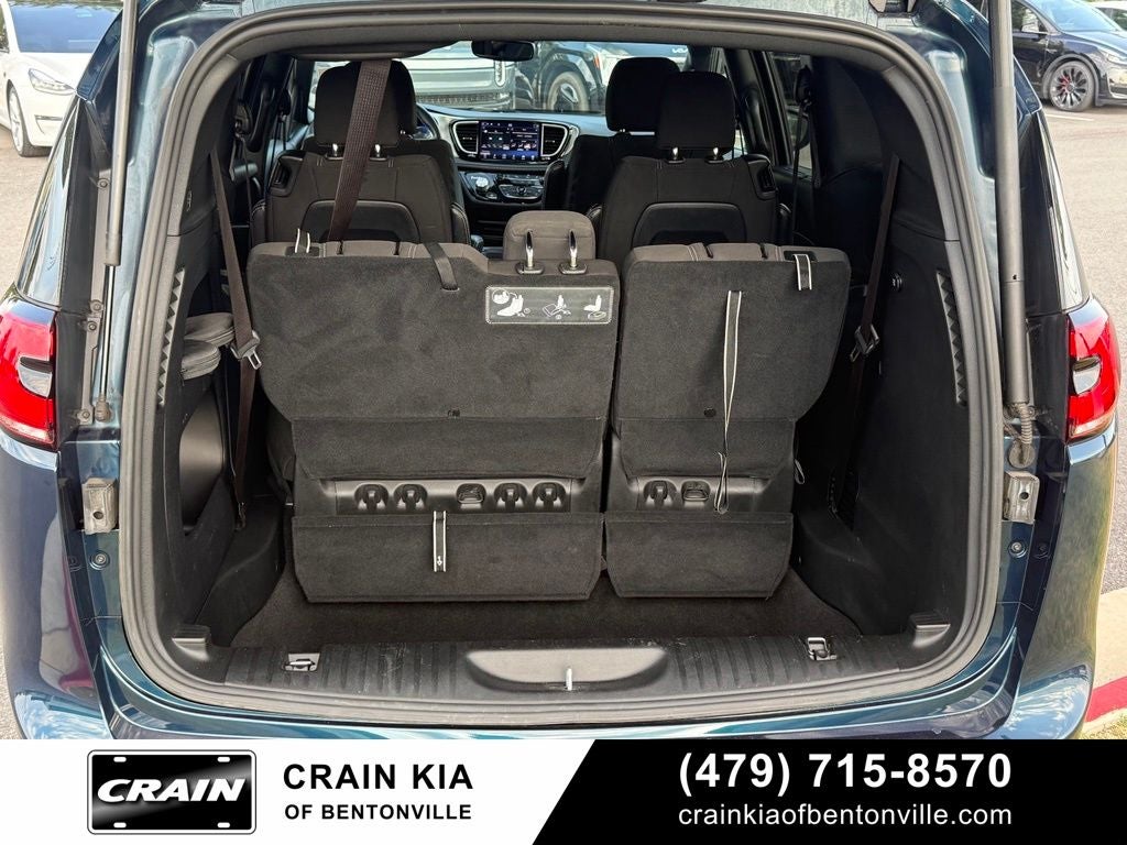2021 Chrysler Pacifica Touring - CARFAX ONE OWNER