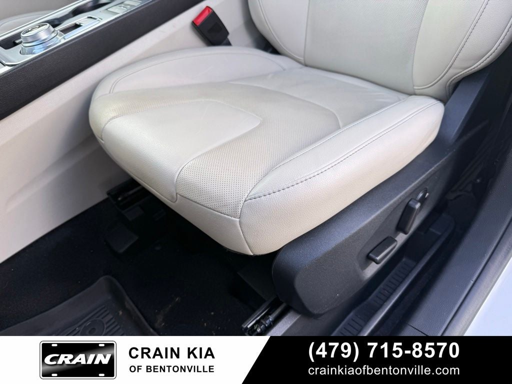 2021 Ford Edge Titanium - AWD / PANO ROOF / CLEAN CARFAX
