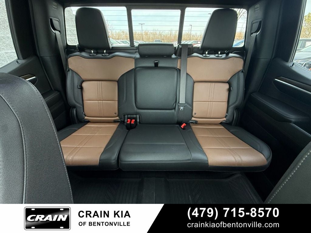 2025 Chevrolet Silverado 1500 High Country - 4WD / SUNROOF / ONE OWNER