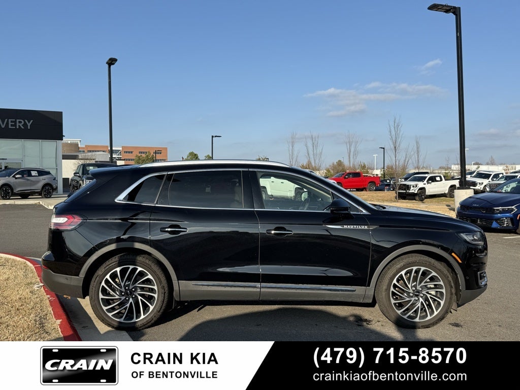 2020 Lincoln Nautilus Reserve - AWD / PANORAMIC SUNROOF / CLEAN CARFAX