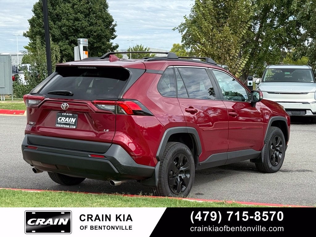 2021 Toyota RAV4 LE