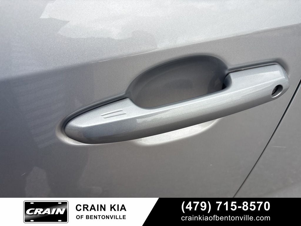 2021 Toyota RAV4 XLE - AWD / CLEAN CARFAX / ONE OWNER