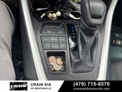 2021 Toyota RAV4 XLE - AWD / CLEAN CARFAX / ONE OWNER