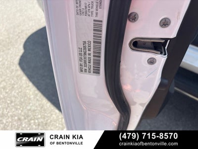 2022 RAM 1500 Classic Tradesman - 4WD / CLEAN CARFAX