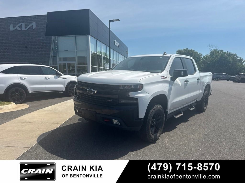 2020 Chevrolet Silverado 1500 LT Trail Boss - 4WD / CLEAN CARFAX / LEATHER