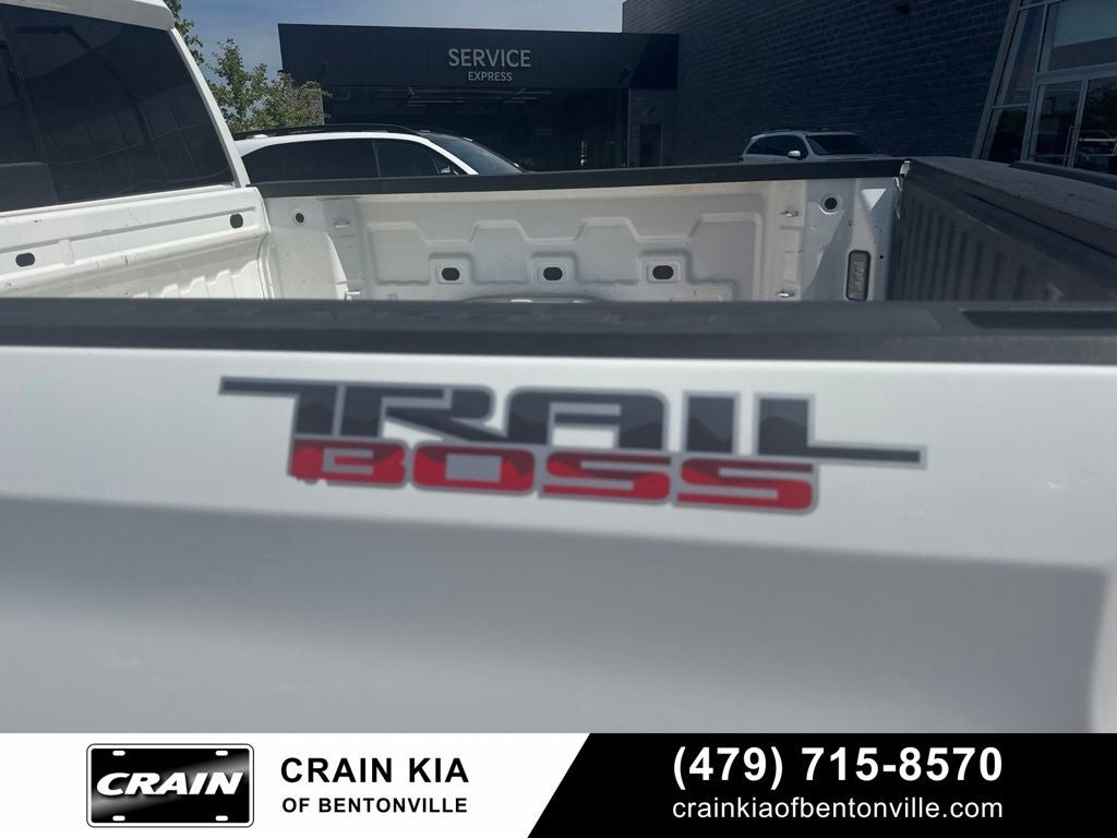 2020 Chevrolet Silverado 1500 LT Trail Boss - 4WD / CLEAN CARFAX / LEATHER