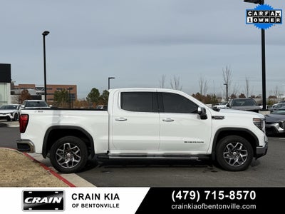 2024 GMC Sierra 1500 SLT - 4WD / SUNROOF / CLEAN CARFAX / ONE OWNER