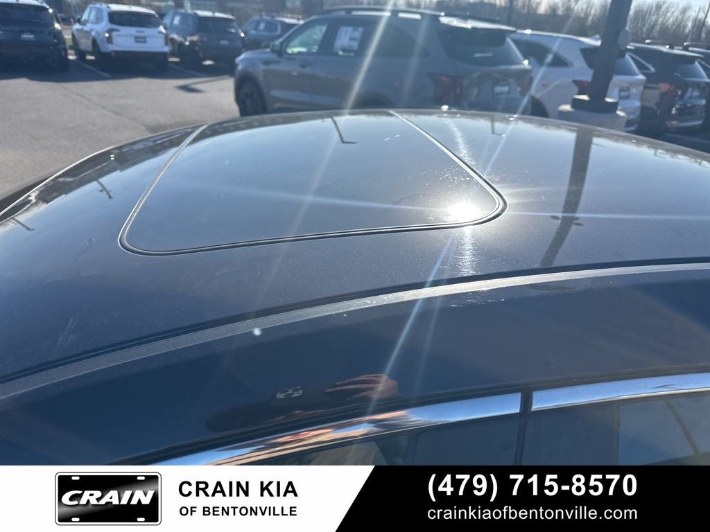 2025 Mazda Mazda3 2.5 S Preferred Package Base - SUNROOF / CLEAN CARFAX