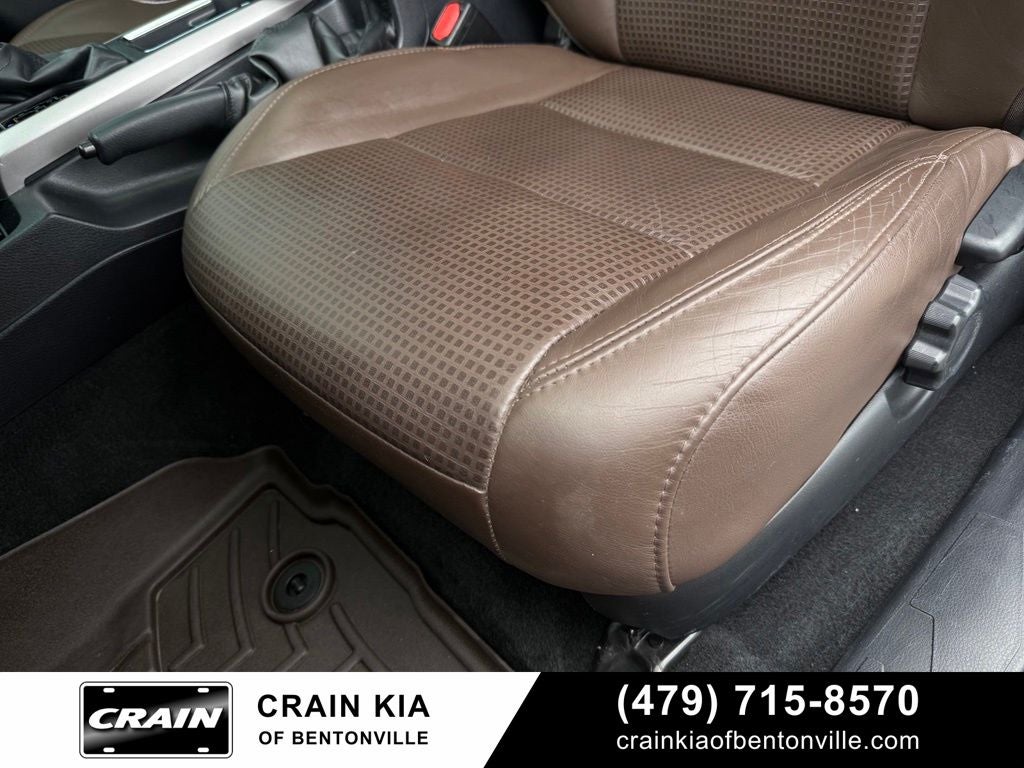 2017 Toyota Tacoma Limited - 4WD / SUNROOF / LIFTED!