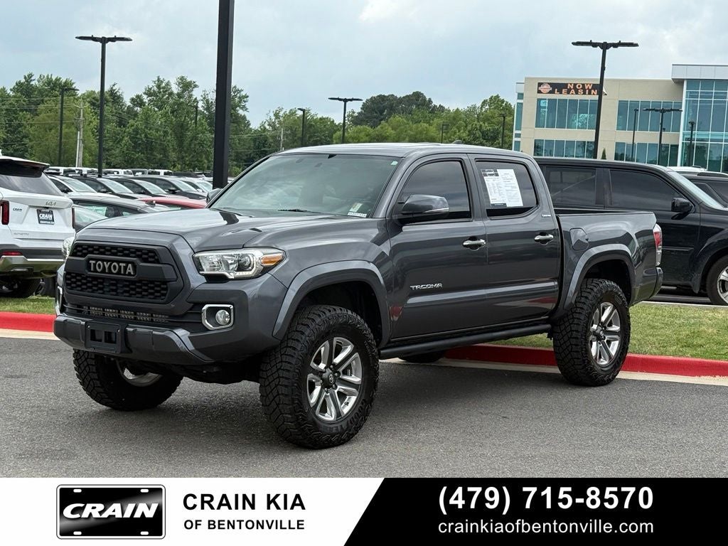 2017 Toyota Tacoma Limited - 4WD / SUNROOF / LIFTED!