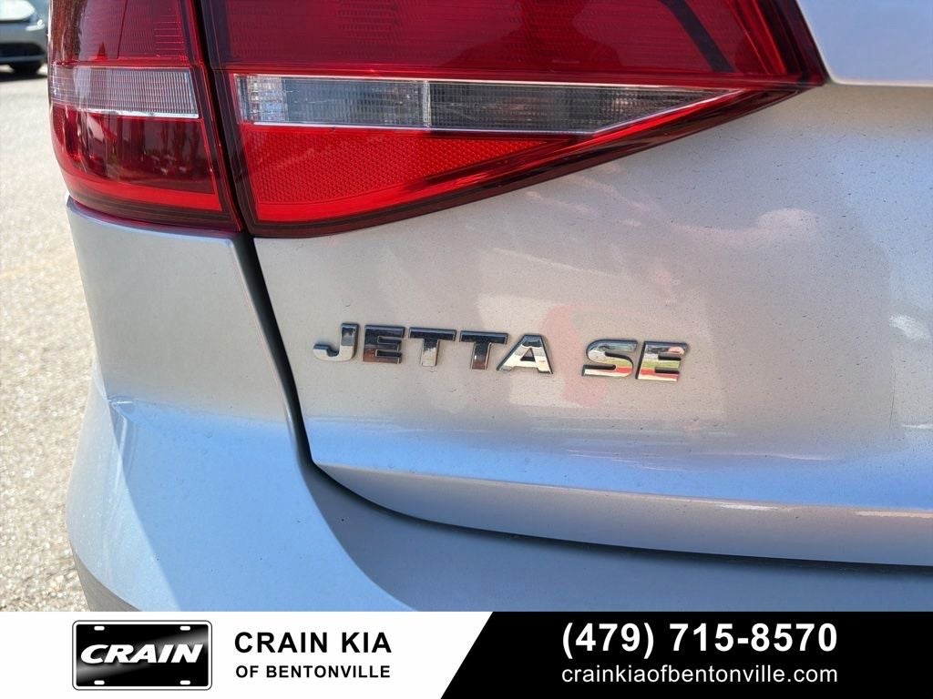 2015 Volkswagen Jetta 1.8T SE - CLEAN CARFAX