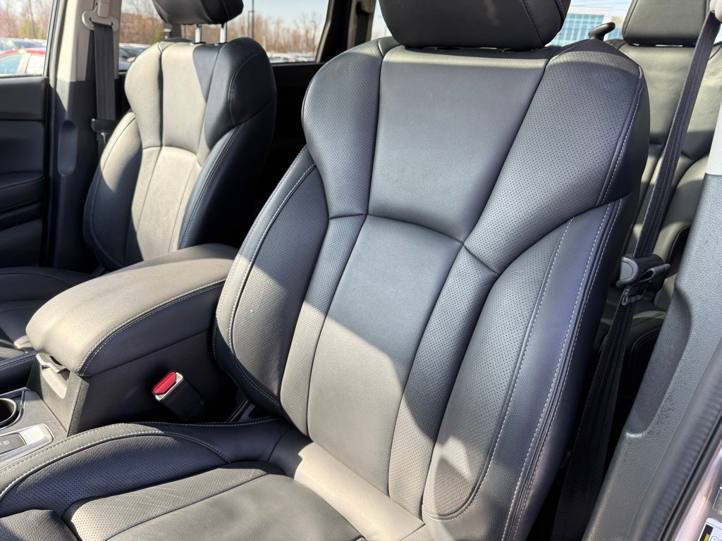 2021 Subaru Ascent Limited - AWD / PANORAMIC SUNROOF / ONE OWNER