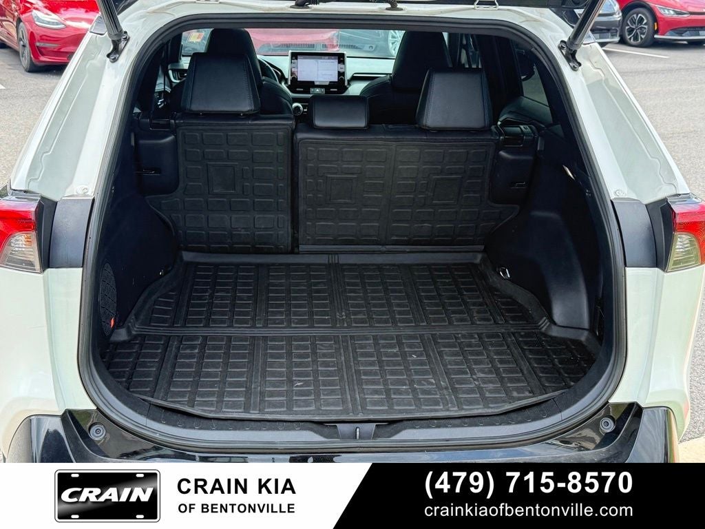 2022 Toyota RAV4 Hybrid XSE - AWD / PANORAMIC SUNROOF / ONE OWNER