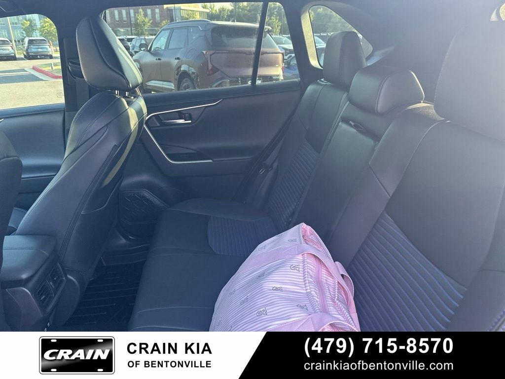 2021 Toyota RAV4 Hybrid XSE - AWD / CLEAN CARFAX / SUNROOF