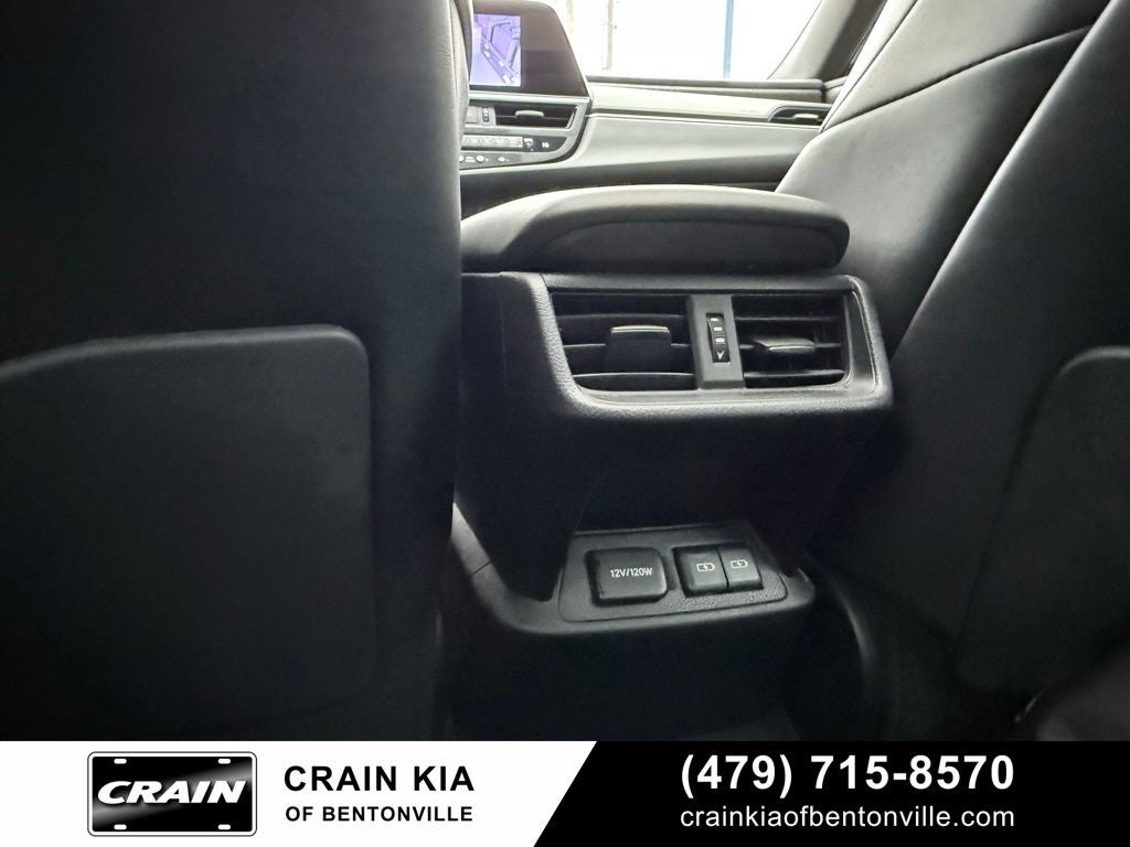 2023 Lexus ES 300h Luxury - CARFAX ONE OWNER