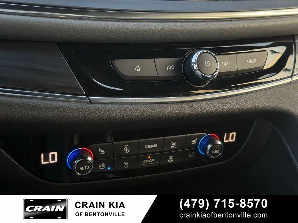 2024 Buick Enclave Premium Group - AWD / CLEAN CARFAX / ONE OWNER