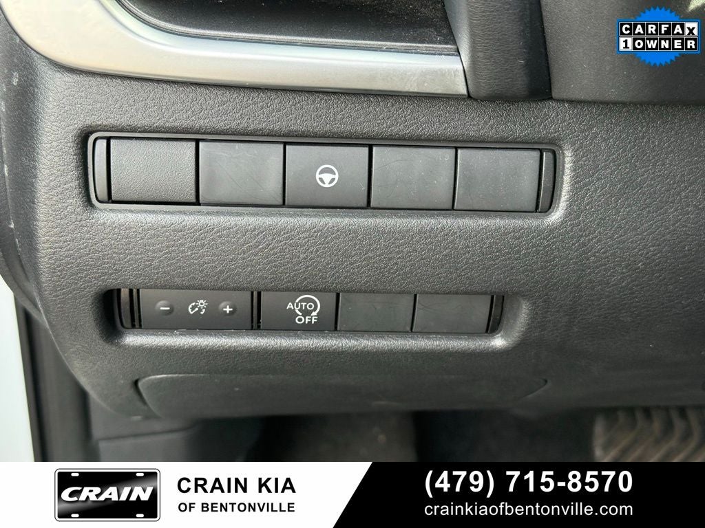 2023 Nissan Rogue SV - CLEAN CARFAX / ONE OWNER