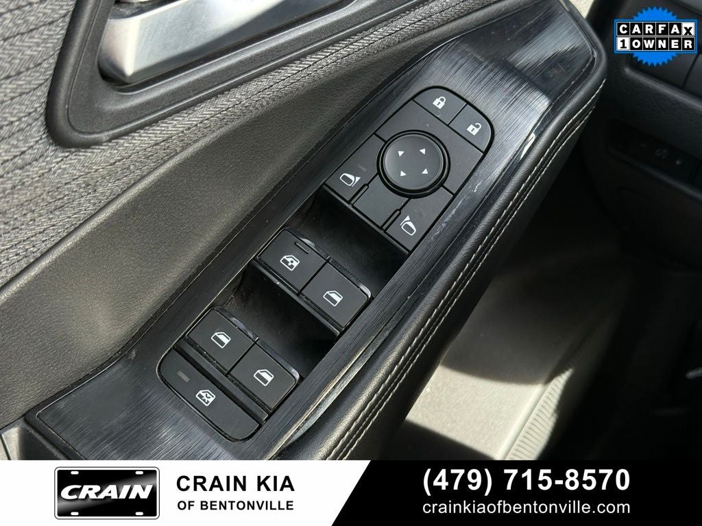 2023 Nissan Rogue SV - CLEAN CARFAX / ONE OWNER