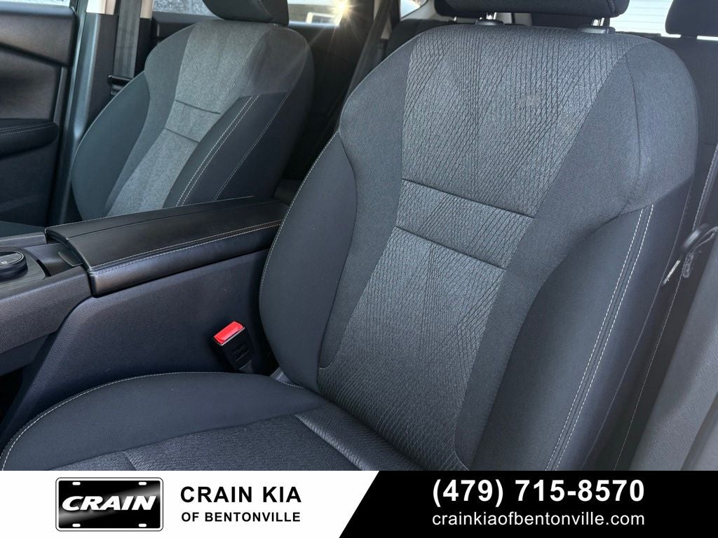 2024 Nissan Rogue SV - AWD / CLEAN CARFAX / ONE OWNER